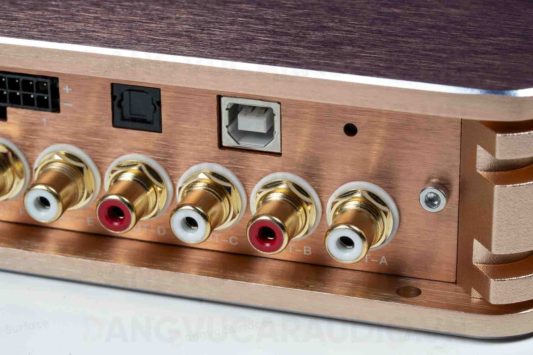 Cổng optical và kết nối PC