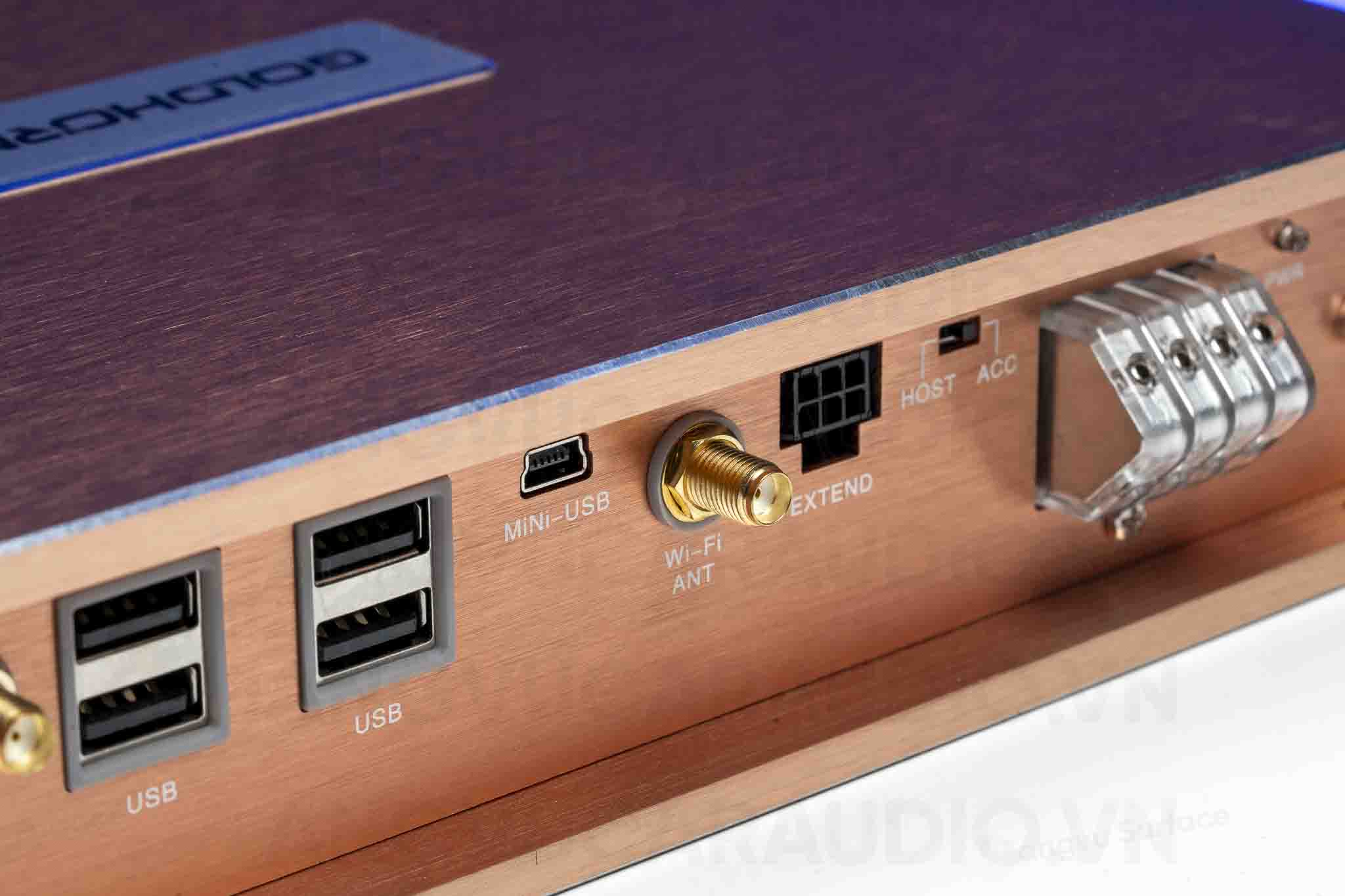 Các cổng kết nối
