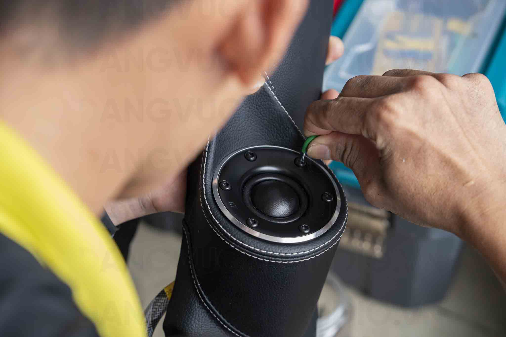 Từng con ốc được đội ngũ chúng tôi vặn chặt