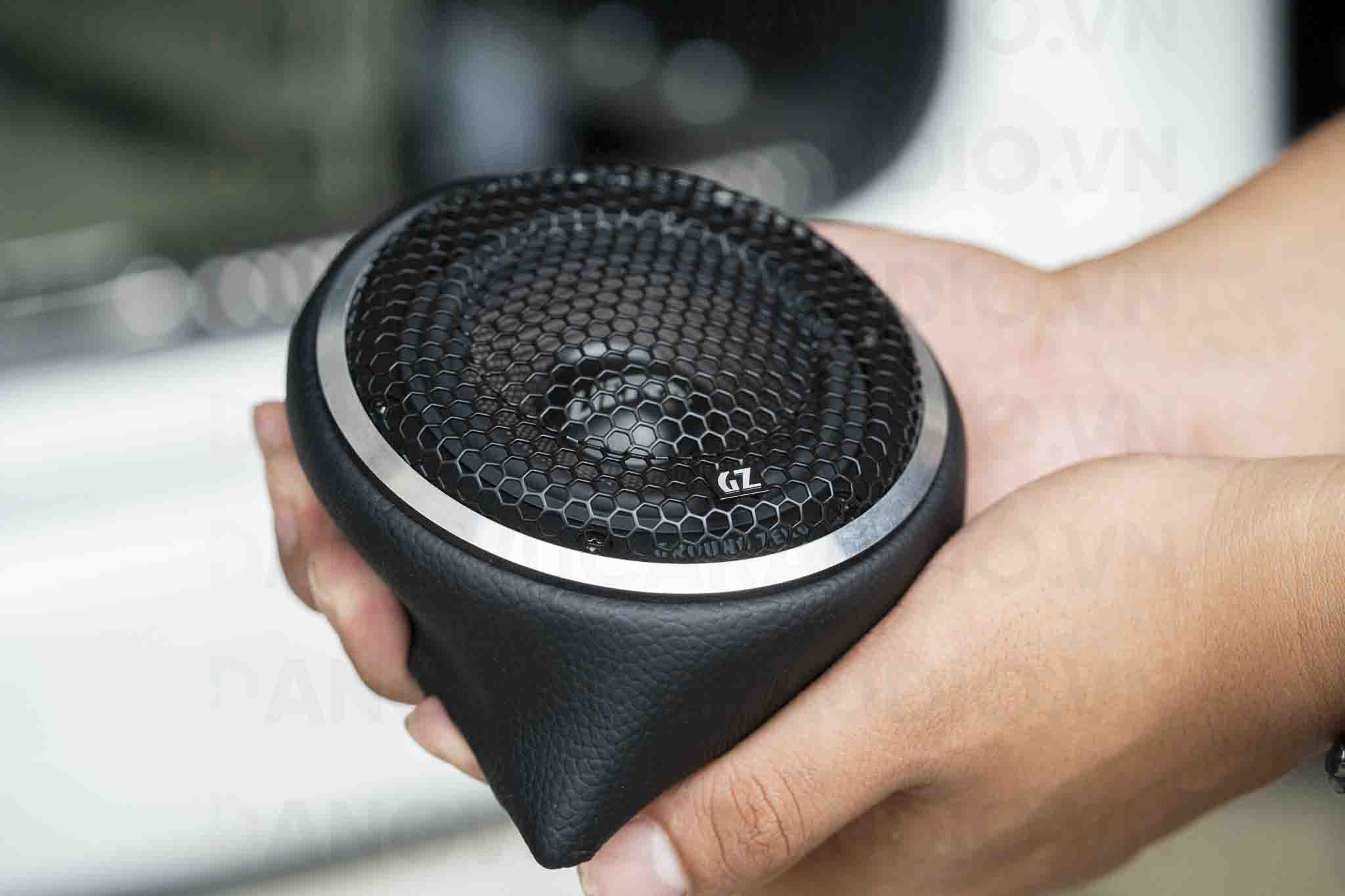 Mid Ground Zero Ultra M-80 được Đăng Vũ làm dưỡng có tính toán