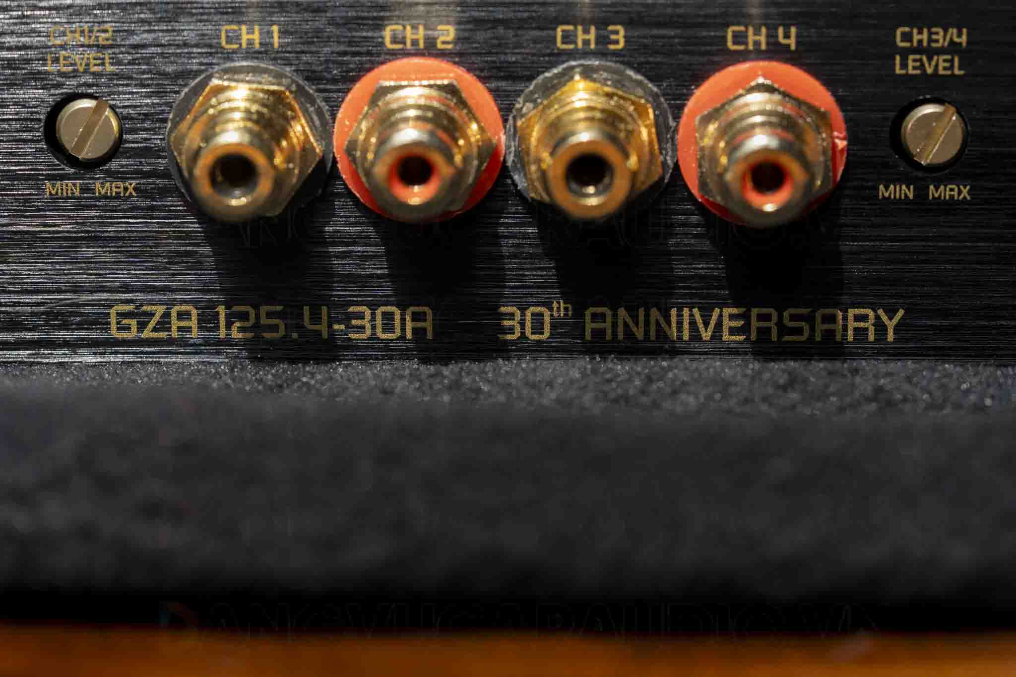 Ground Zero Uranium bản kỉ niệm 30 năm 125.4 thay vì 115.4 như bản thường