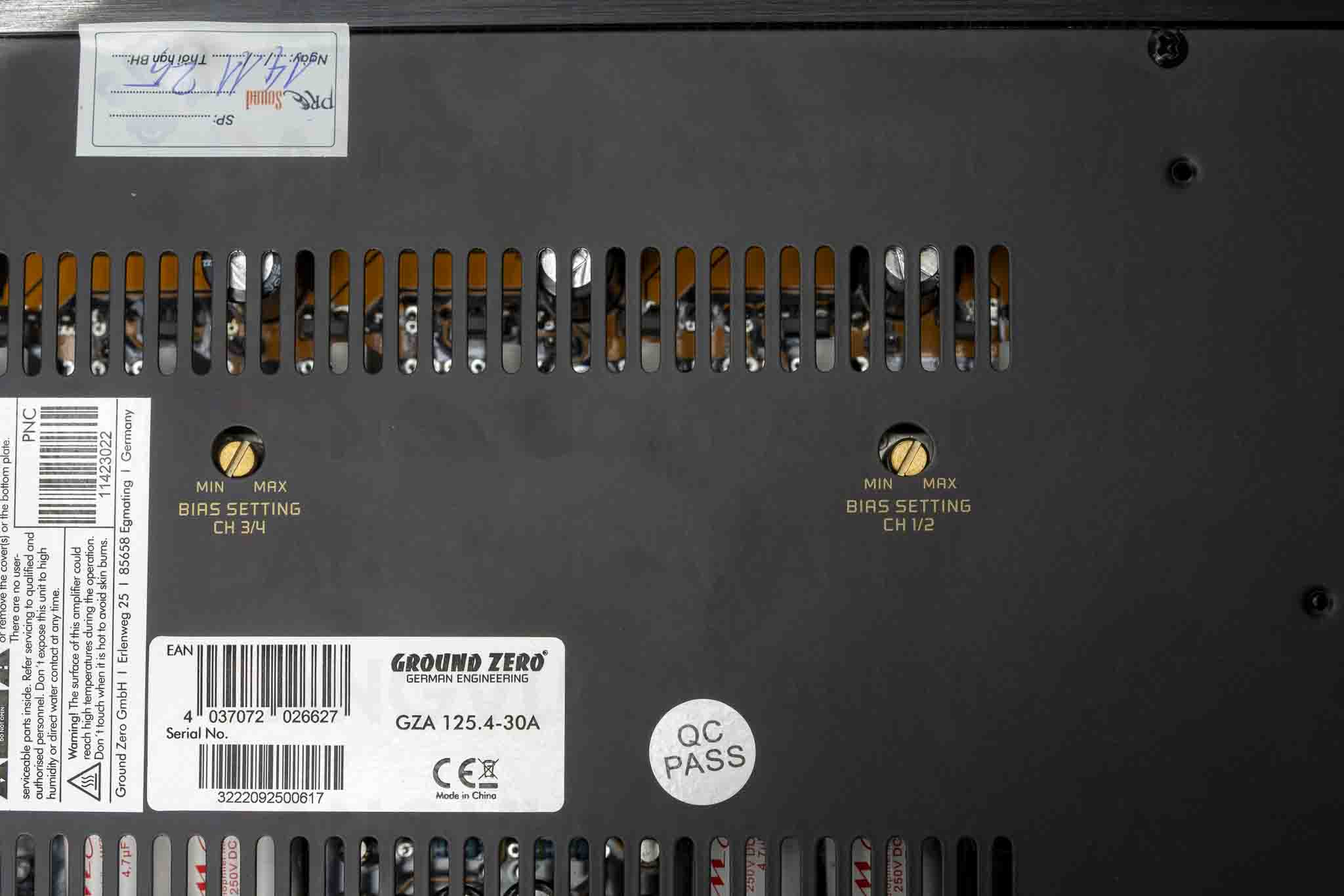 Chuyển mode class A/AB 2 kênh riêng biệt.