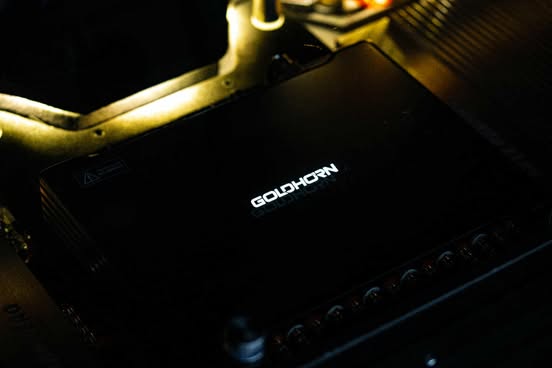 Vinfast VF9 sau khi lên đèn