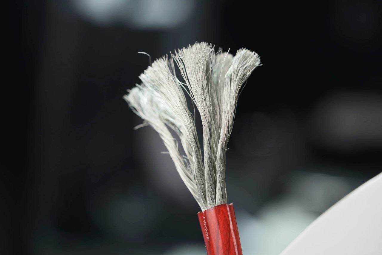 Lõi Dây Màu Bạc Trên Audio Technical TPC4 Đăng Vũ Car Audio