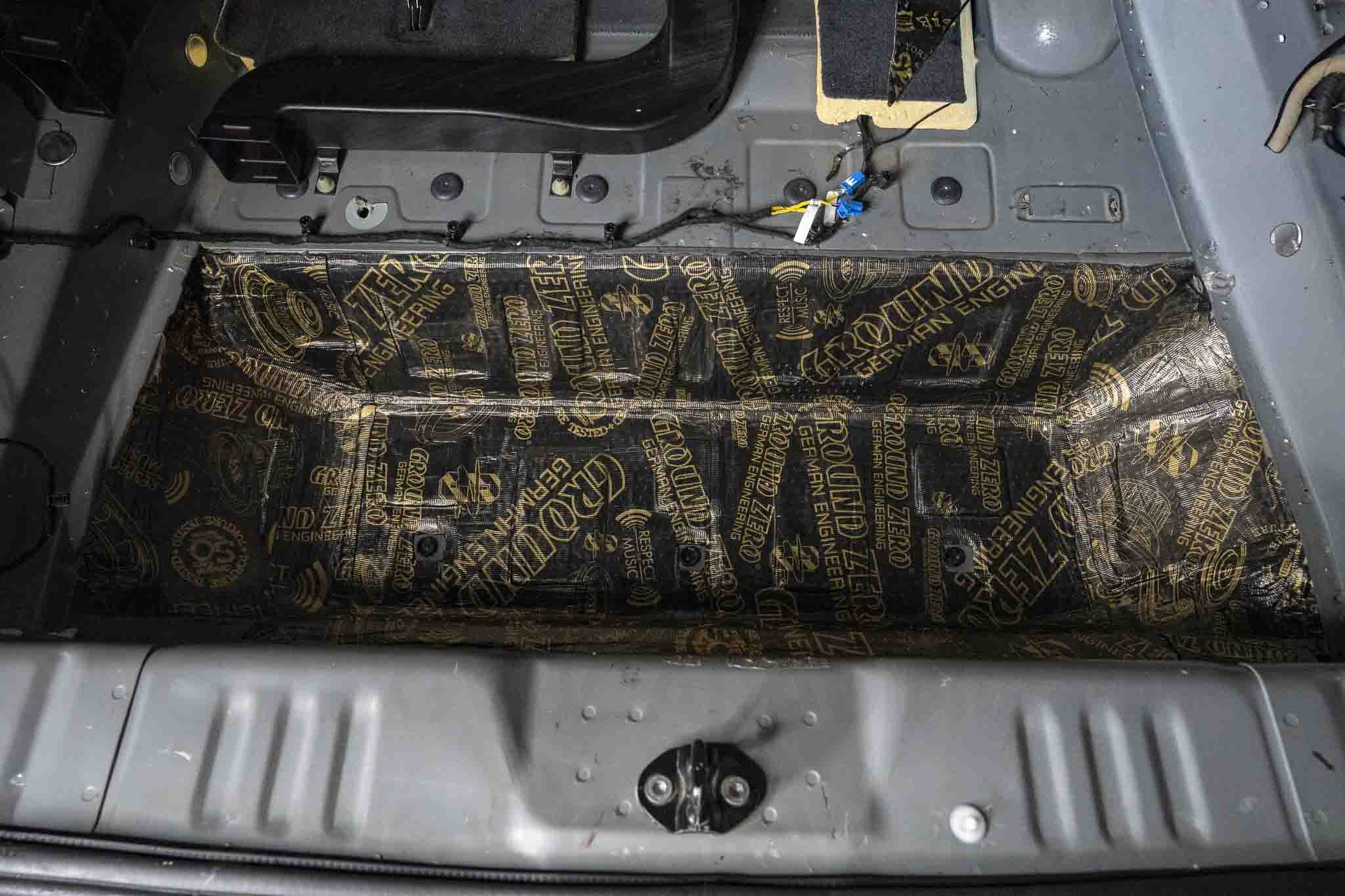 Đây là lớp cách âm thứ nhất