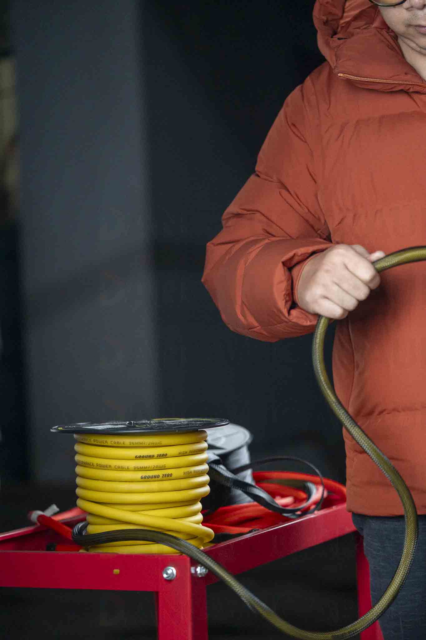 Dây nguồn Ground Zero 2ga bền chắc, nhưng dễ thao tác