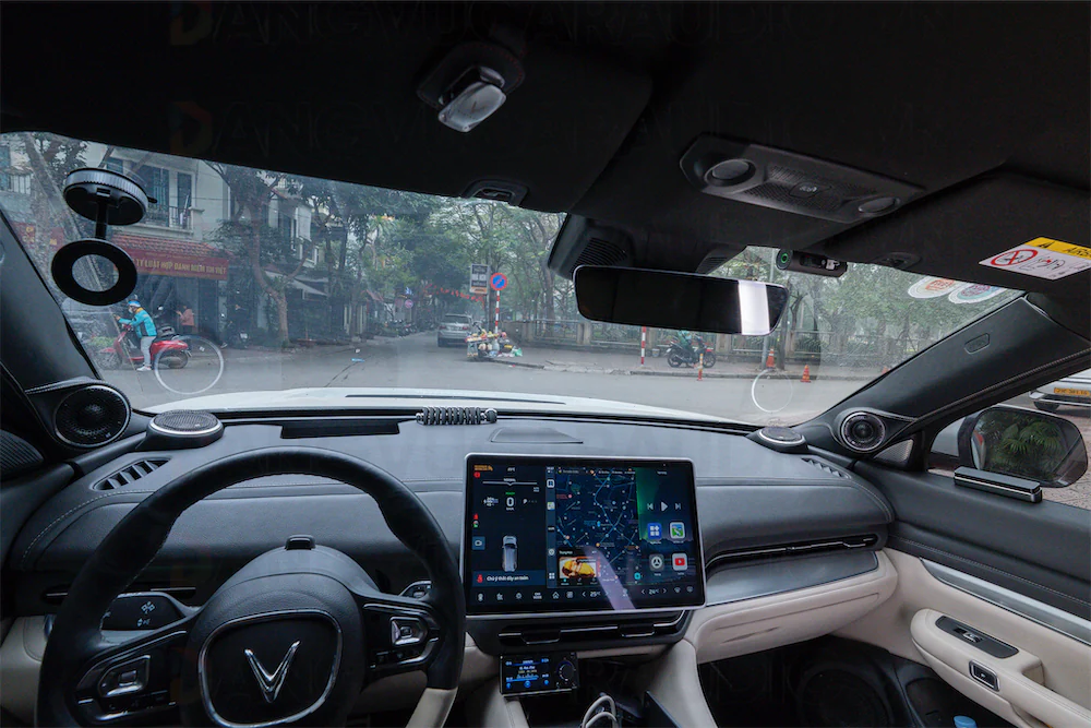 Ở vị trí đặt loa này nghe rất thoáng, xa và không mệt