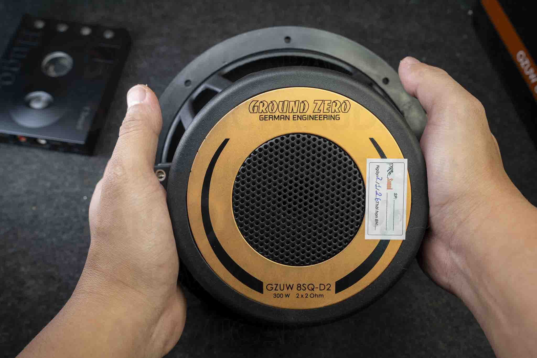 Lỗ thở của loa subwoofer GZUW-8SQ-D2