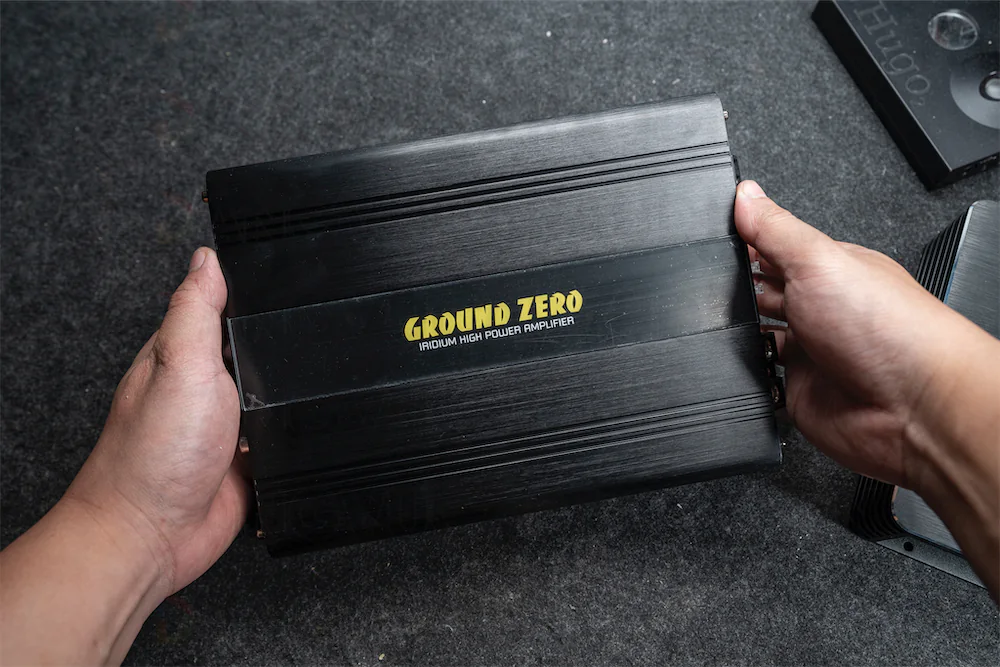 Long trên tay Ground Zero GZIA 200.2