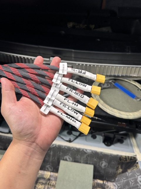 Dây Loa 4connect Bọc Chống đứt Trên VF9.5