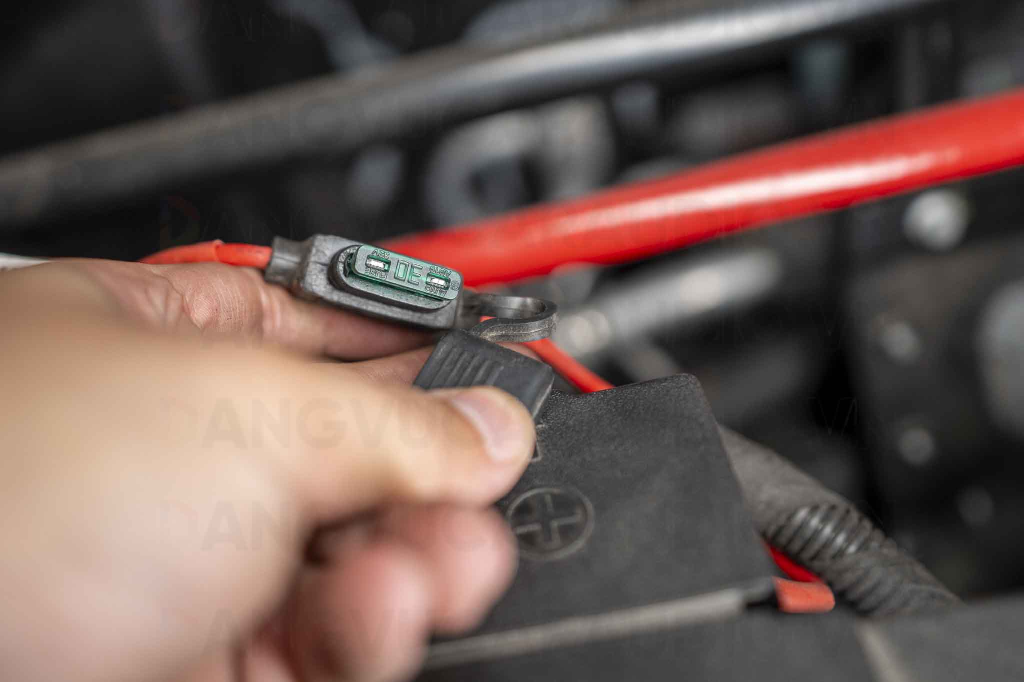 Cầu chì nhét sai chỉ số