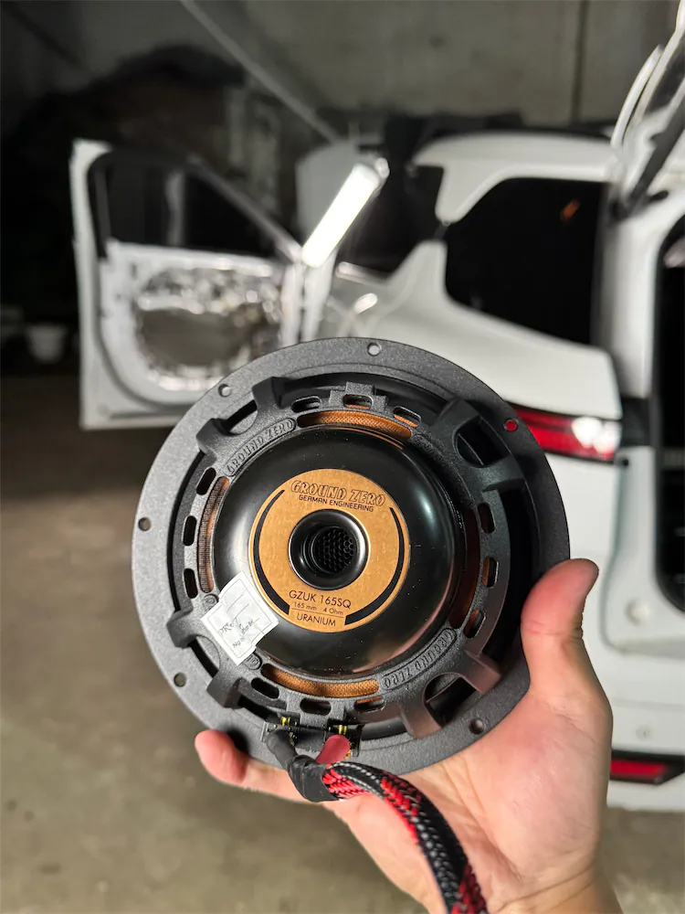 Loa midbass 6.5 inch Uranium GZUK 165SQ sử dụng nam châm Neo