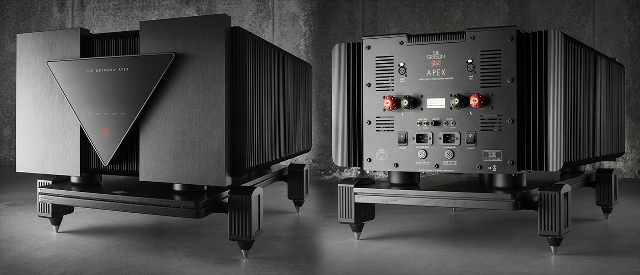 Apex & Commander là bộ đôi khuếch đại công suất và tiền khuếch đại đầu bảng của hãng.