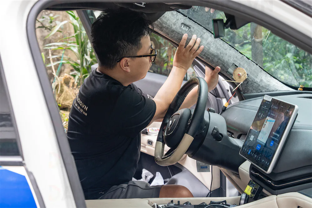 Long Lấy Hướng Cột A Đăng Vũ Car Audio9