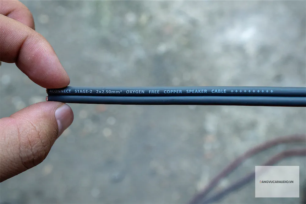 Tiết Diện Dây Loa 4connect Thi Công Cho VF3 Là 2.5mm