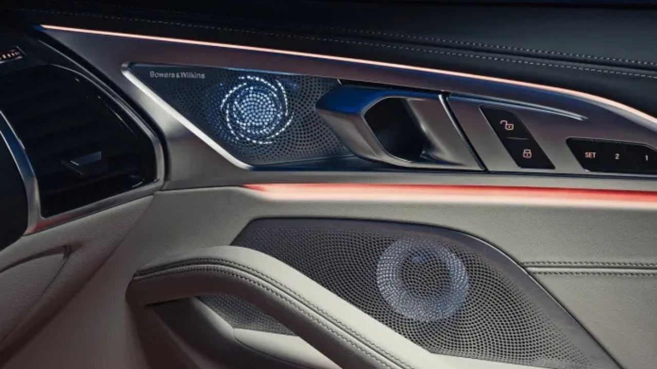 Bowers & Wilkins Trên BMW 8 Series